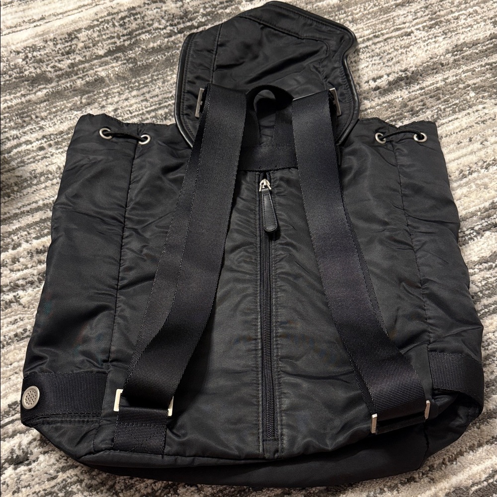 Kenneth Cole Reaction Backpack - Picture 4 of 5